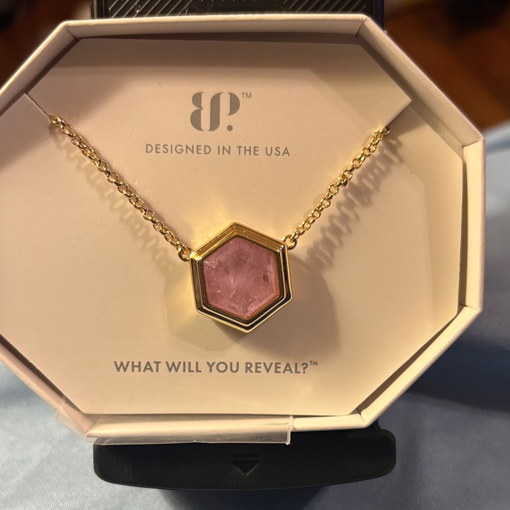 Gold Necklace with Purple Kunzite Pendant: A Sign of Endearment